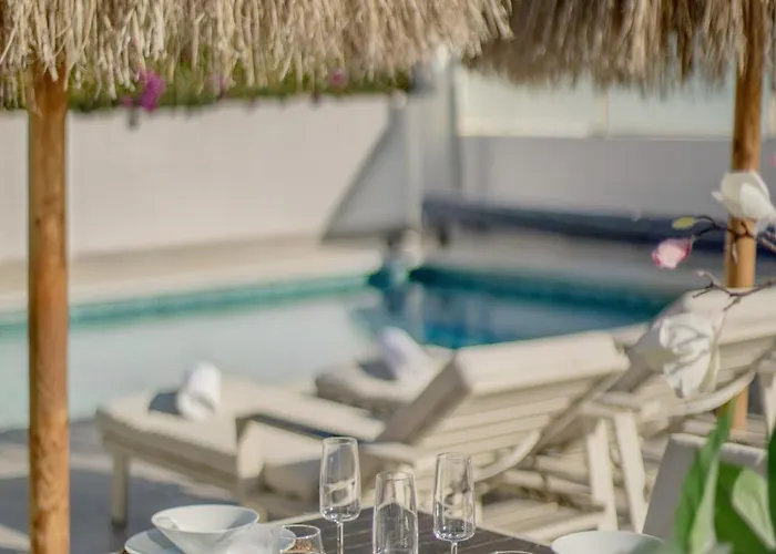 La Sala Puerto Banus