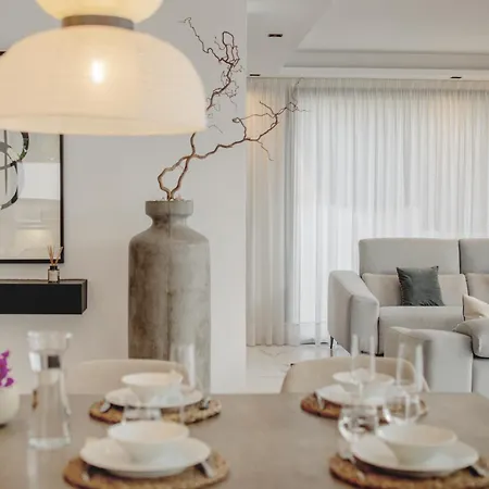 فيلة La Sala Puerto Banus *